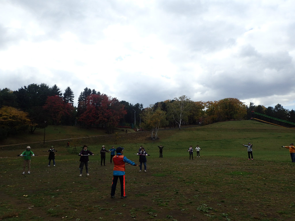月寒公園ノルディックウォーク体験会 ストレッチ