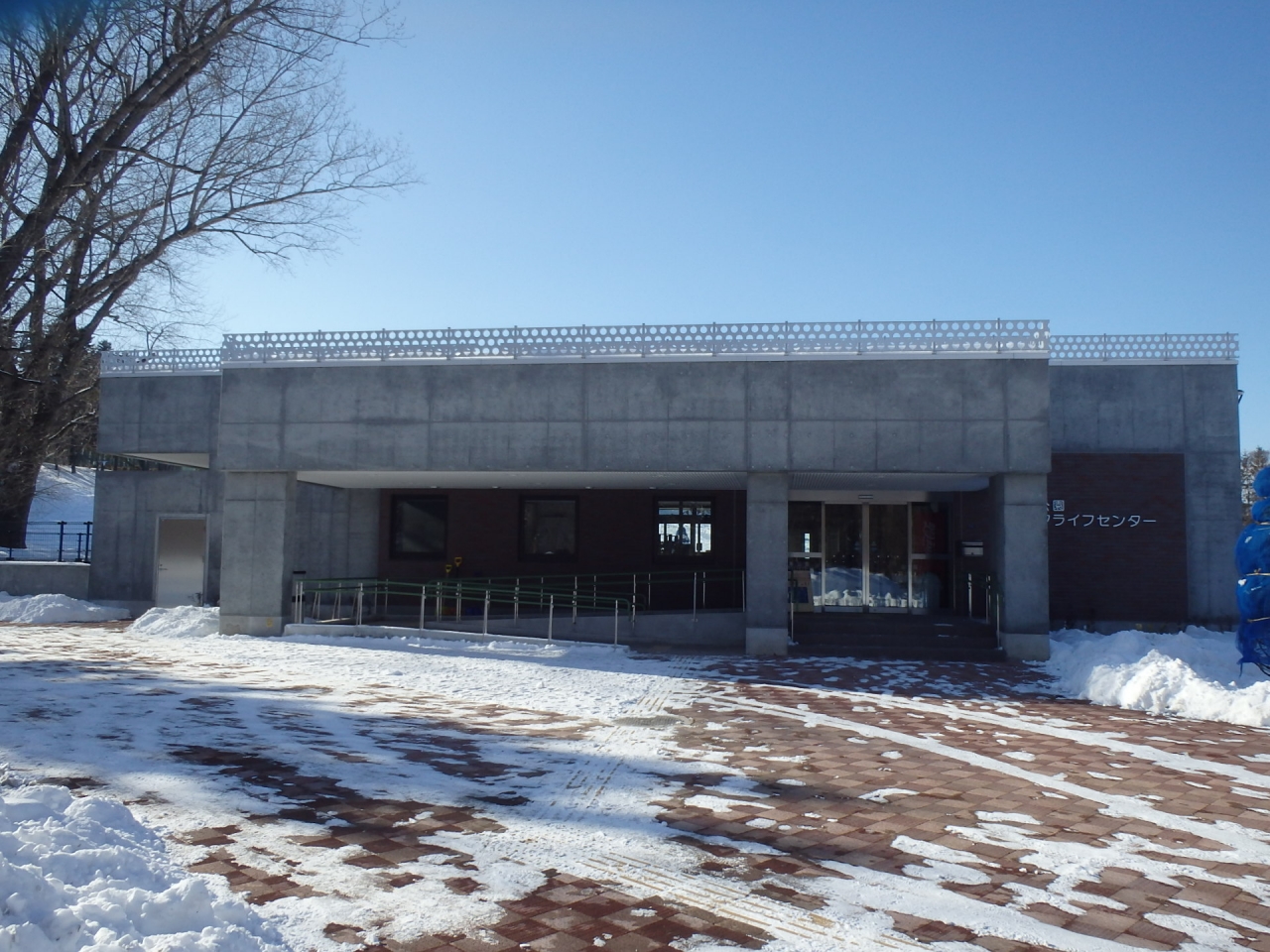 正面玄関がオープンしました